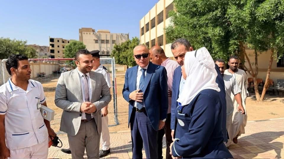 محافظ الأقصر ومدير هيئة الرعاية وتفقد اللجان&nbsp;