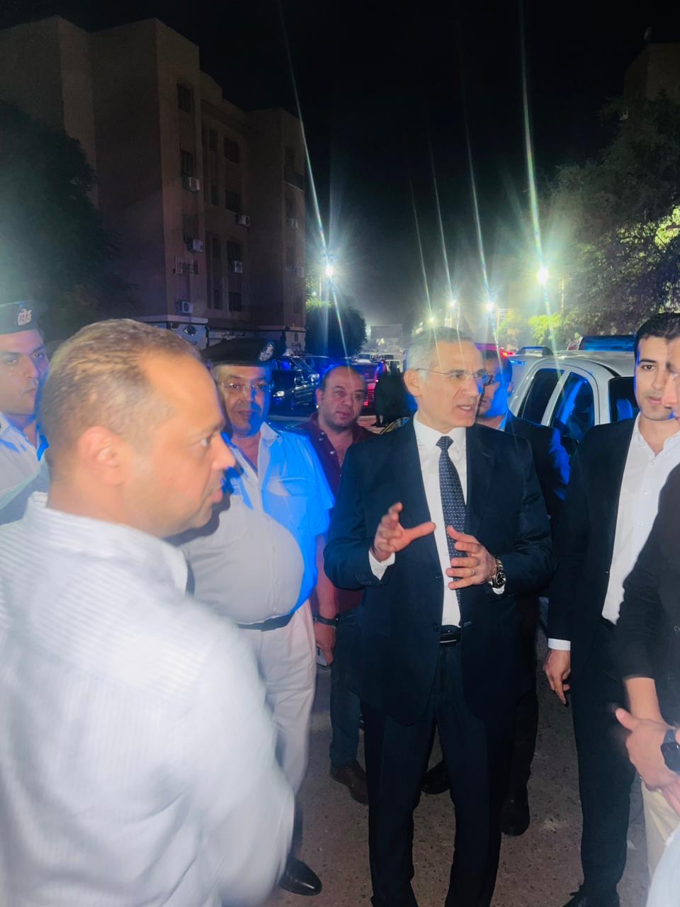 جولة مدير أمن الأقصر وتفقد محيط اللجان الانتخابية&nbsp;