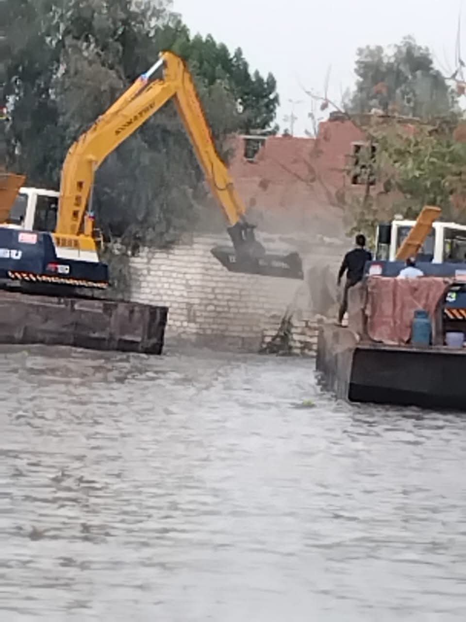 حملات إزالة على منازل طرح النهر في المنوفية&nbsp;