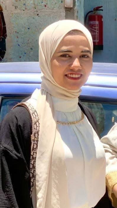 الطالبة