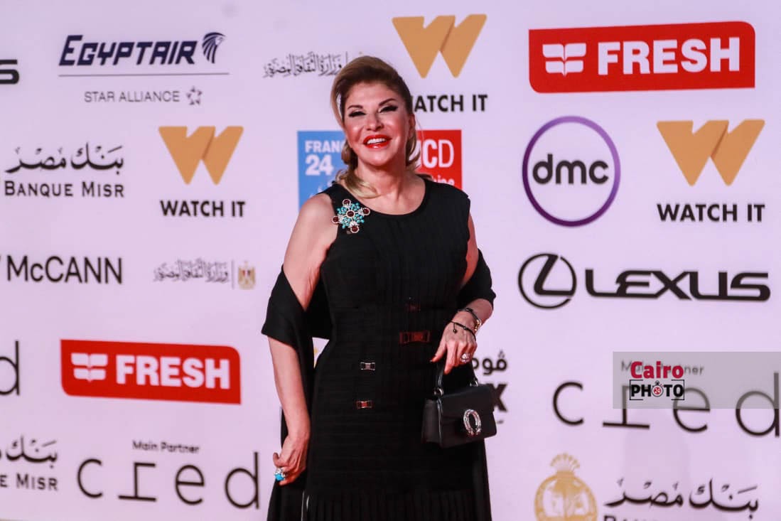 &nbsp;النجوم يتألقون على ريد كاربت فيلم المهاجر بمهرجان القاهرة السينمائي