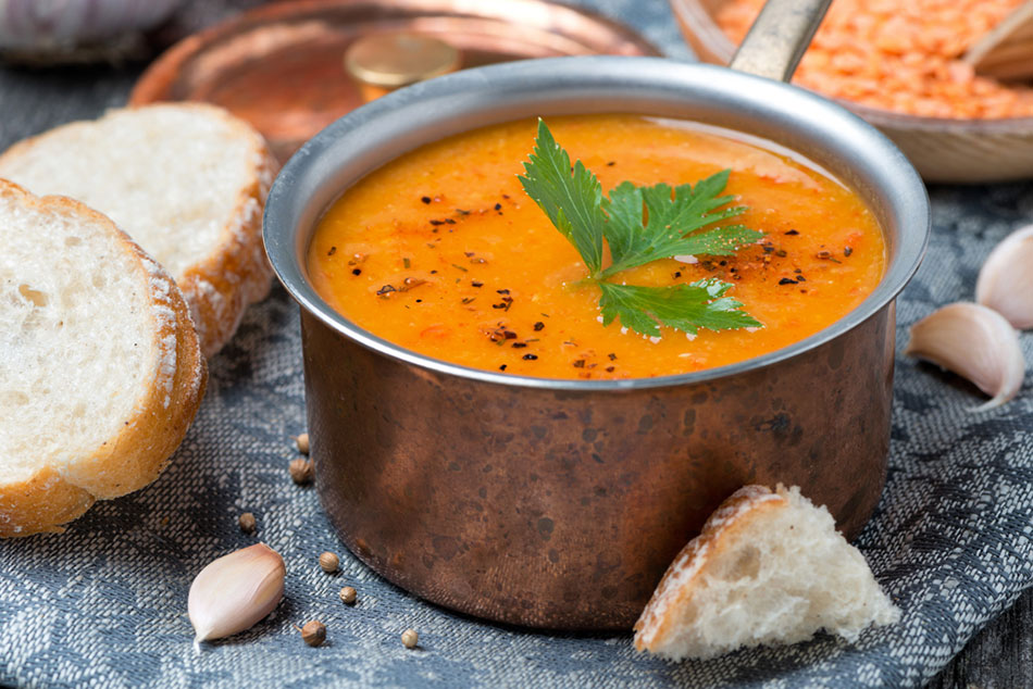 طريقة عمل شوربة العدس المصرية