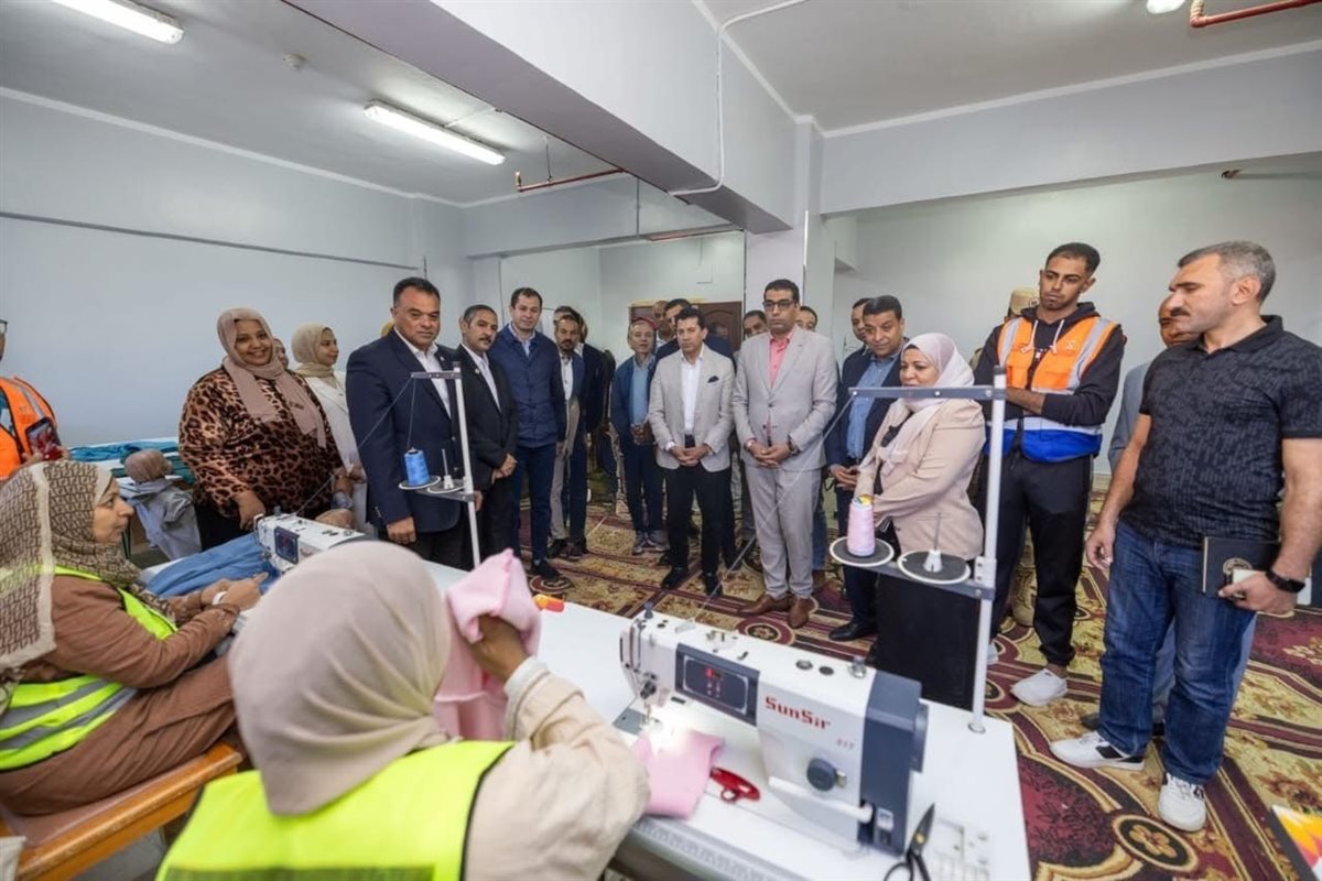 جولة وزير الشباب والرياضة بالأقصر&nbsp;