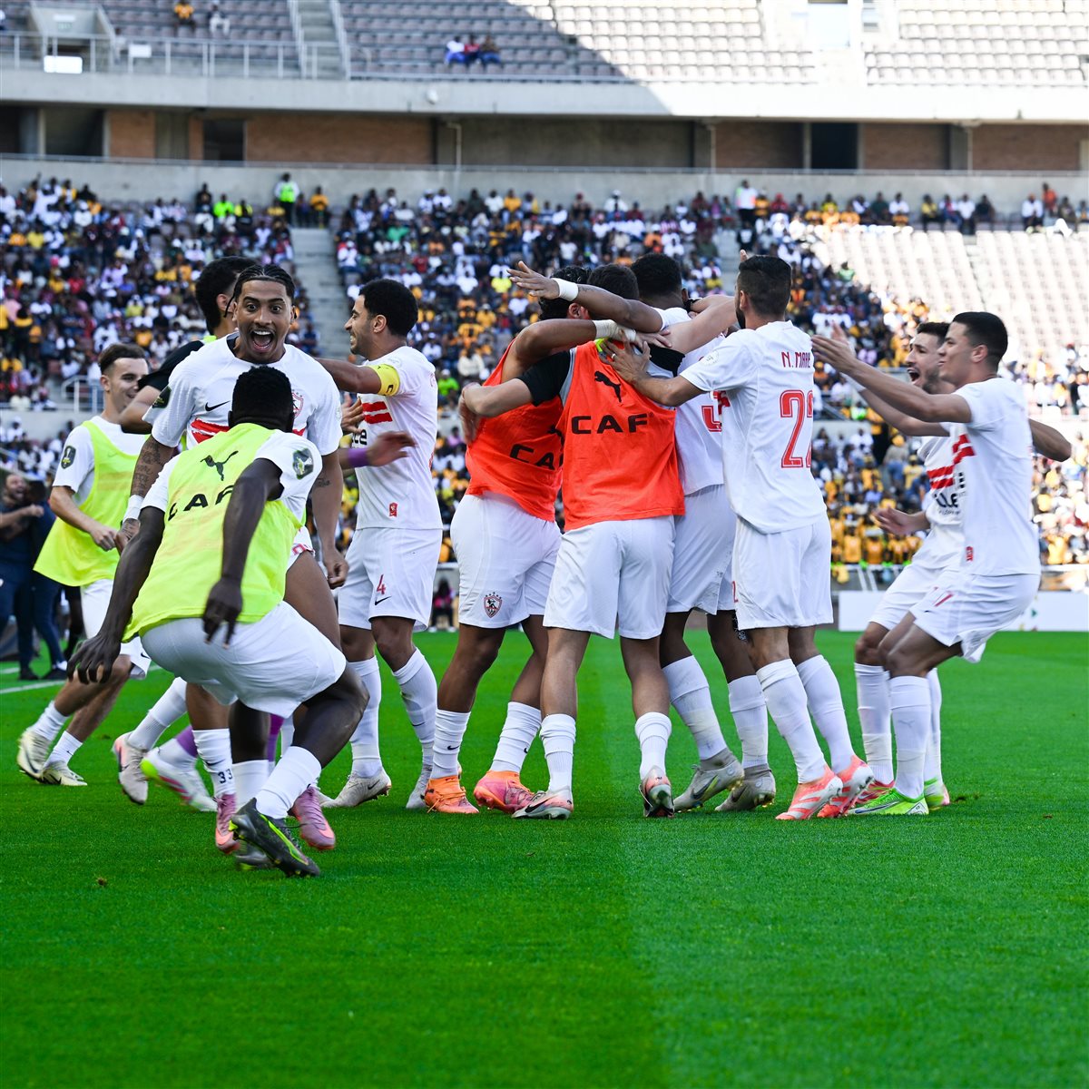 احتفال لاعبي الزمالك بالتقدم على كايزر تشيفز&nbsp;