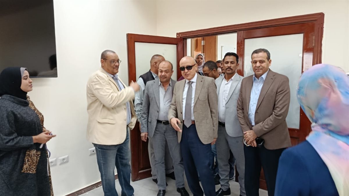 محافظ الأقصر يفتتح أعمال تطوير مكتبة مصر العامة&nbsp;