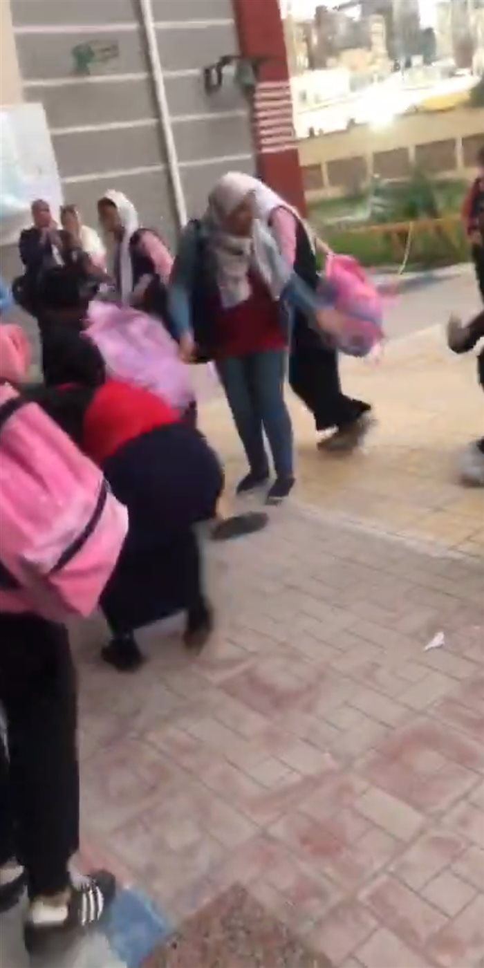 اعتداء طالبات&nbsp;