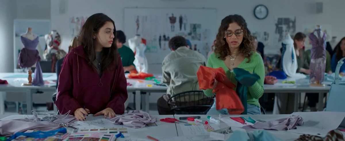 ياسمينا العبد تدخل منطقة الفريند زون من يوسف رأفت في الحلقة 3 من مسلسل ميد تيرم&nbsp;