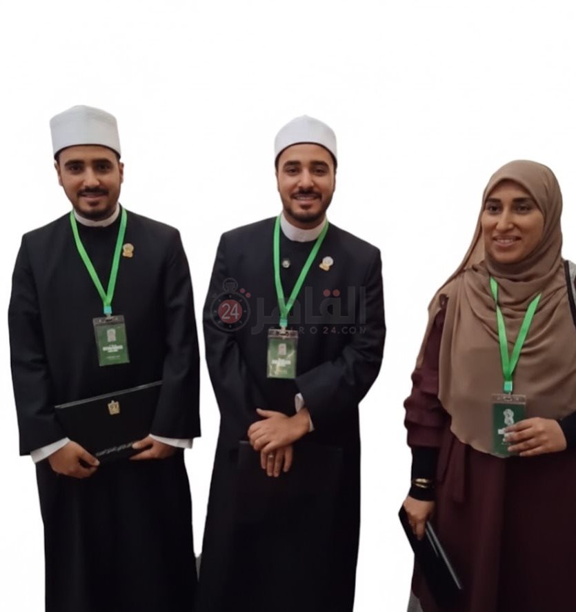 المكرمين 