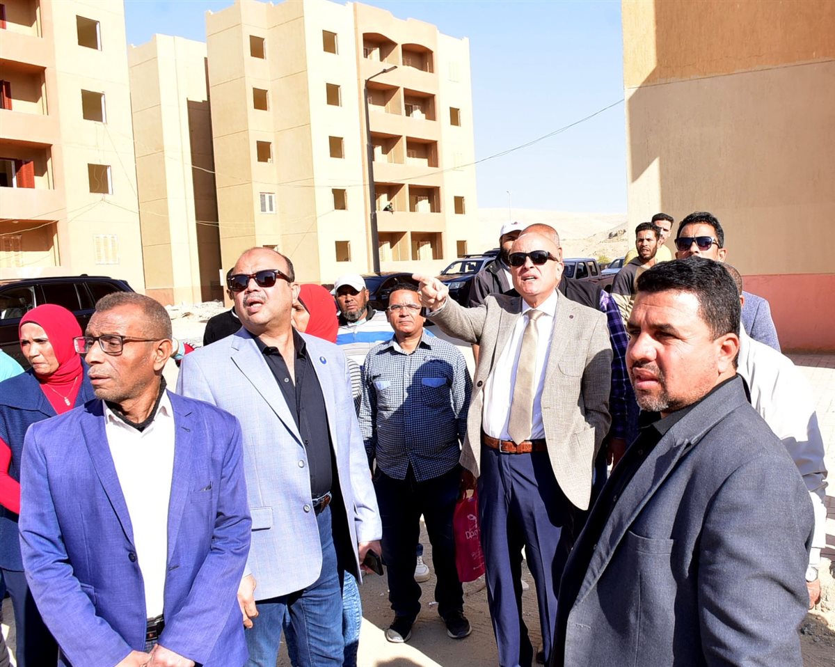 محافظ الأقصر يتفقد مساكن الطود&nbsp;