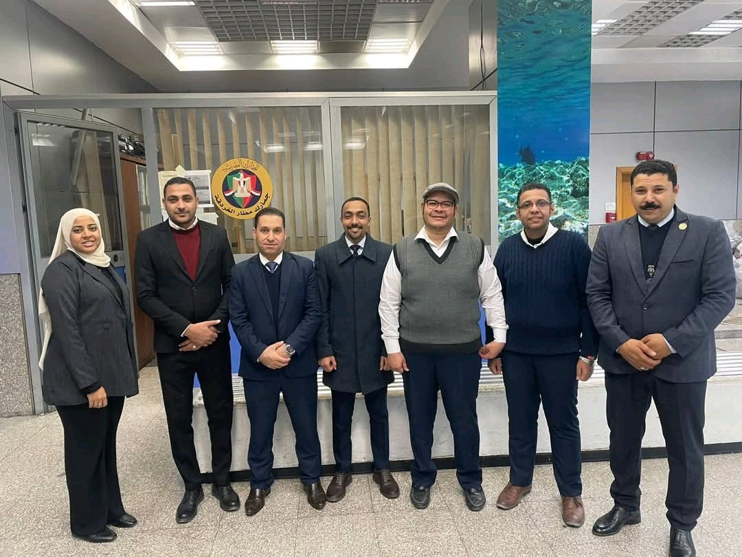 جمارك مطار الغردقة تضبط راكبتين ألمانيتين بحوزتهما حشيش