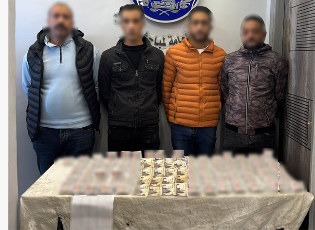 متهمون