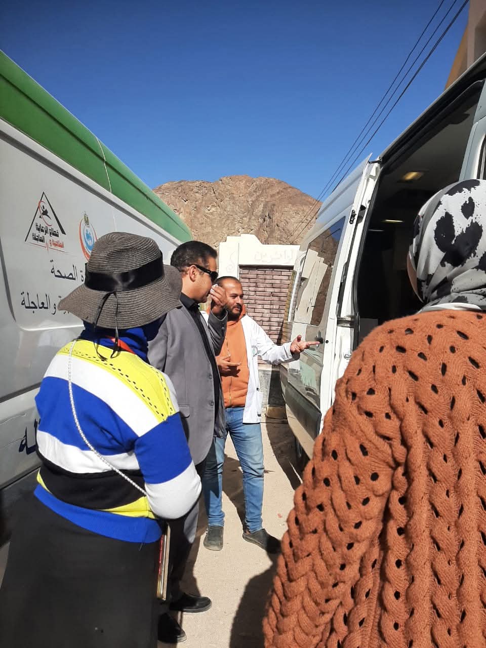 1000380697