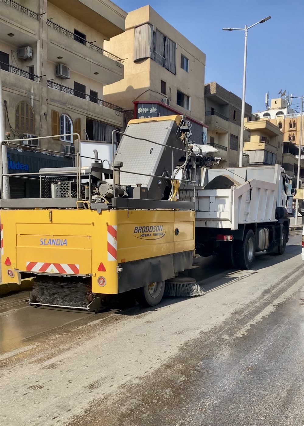 غسل شوارع الأقصر إستعدادا لإستقبال رئيس الوزراء
