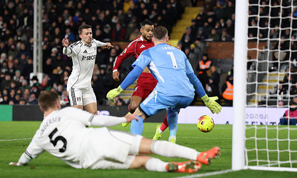 مباراة ليفربول وفولهام في الدوري الإنجليزي الممتاز