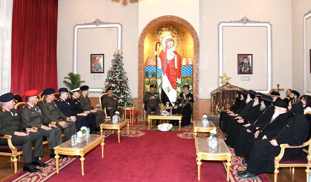 وزير الدفاع يهنئ البابا تواضروس الثاني بمناسبة عيد الميلاد المجيد