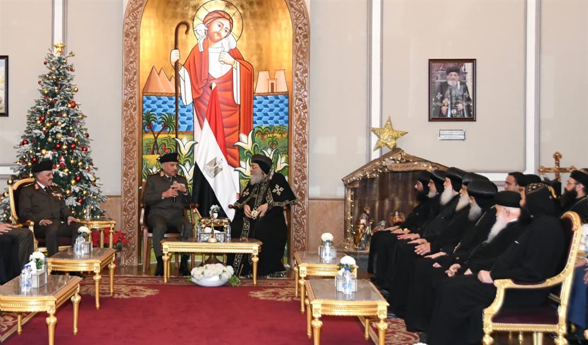 وزير الدفاع يهنئ البابا تواضروس الثاني بمناسبة عيد الميلاد المجيد