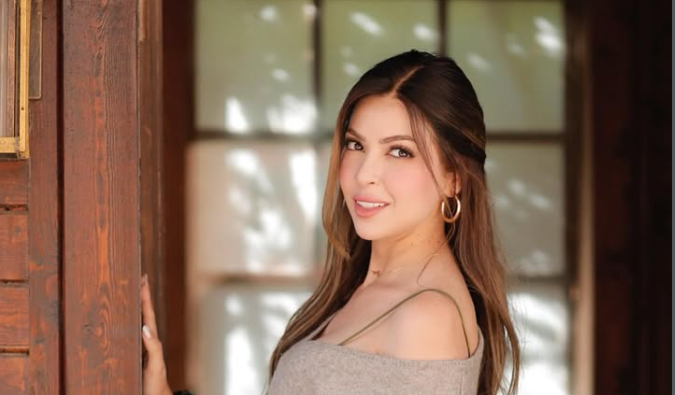 الفنانة ميرنا جميل&nbsp;