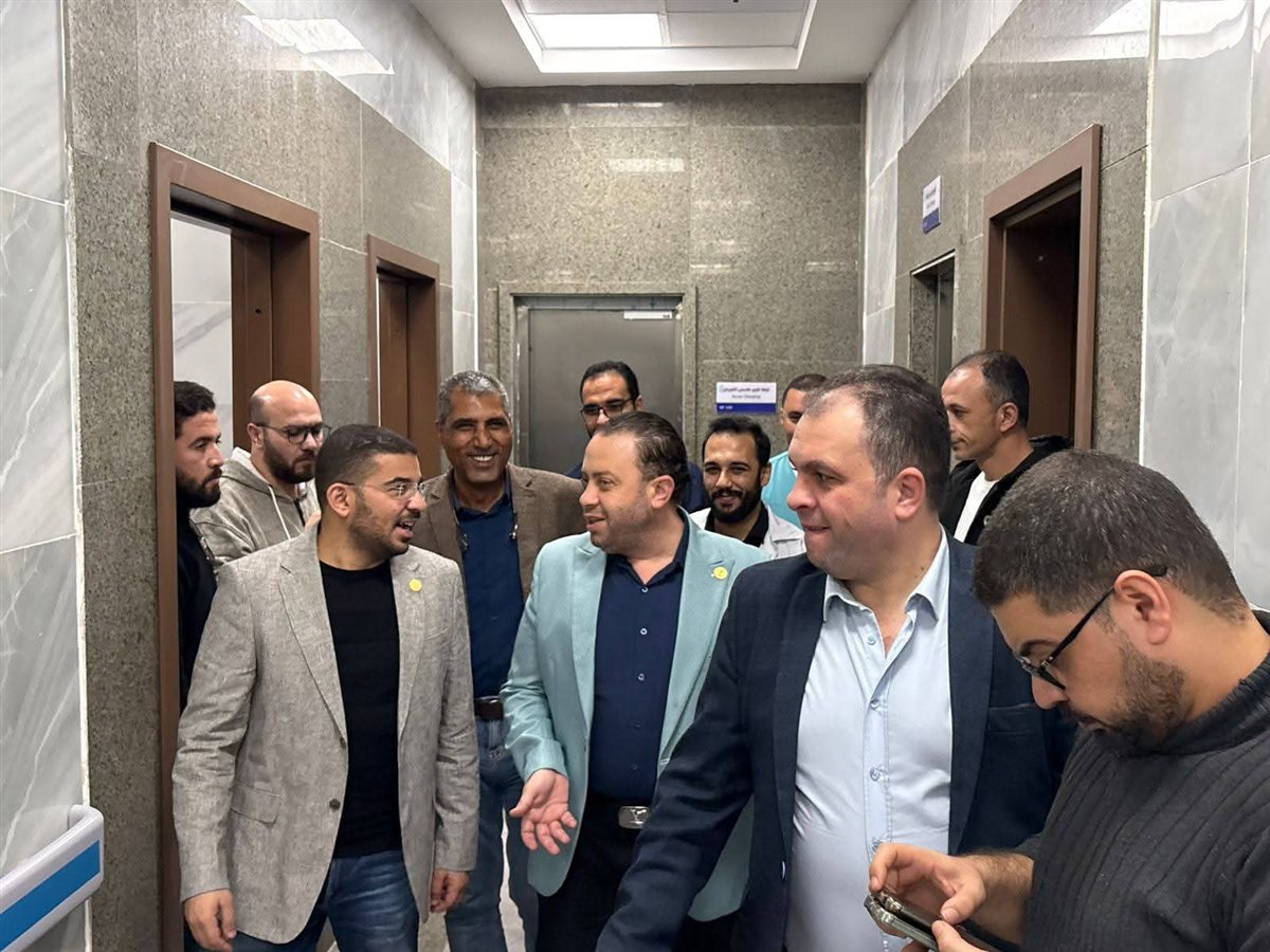 مدير الرعاية الصحية بجنوب سيناء يتفقد مجمع الفيروز الطبي بطور سيناء