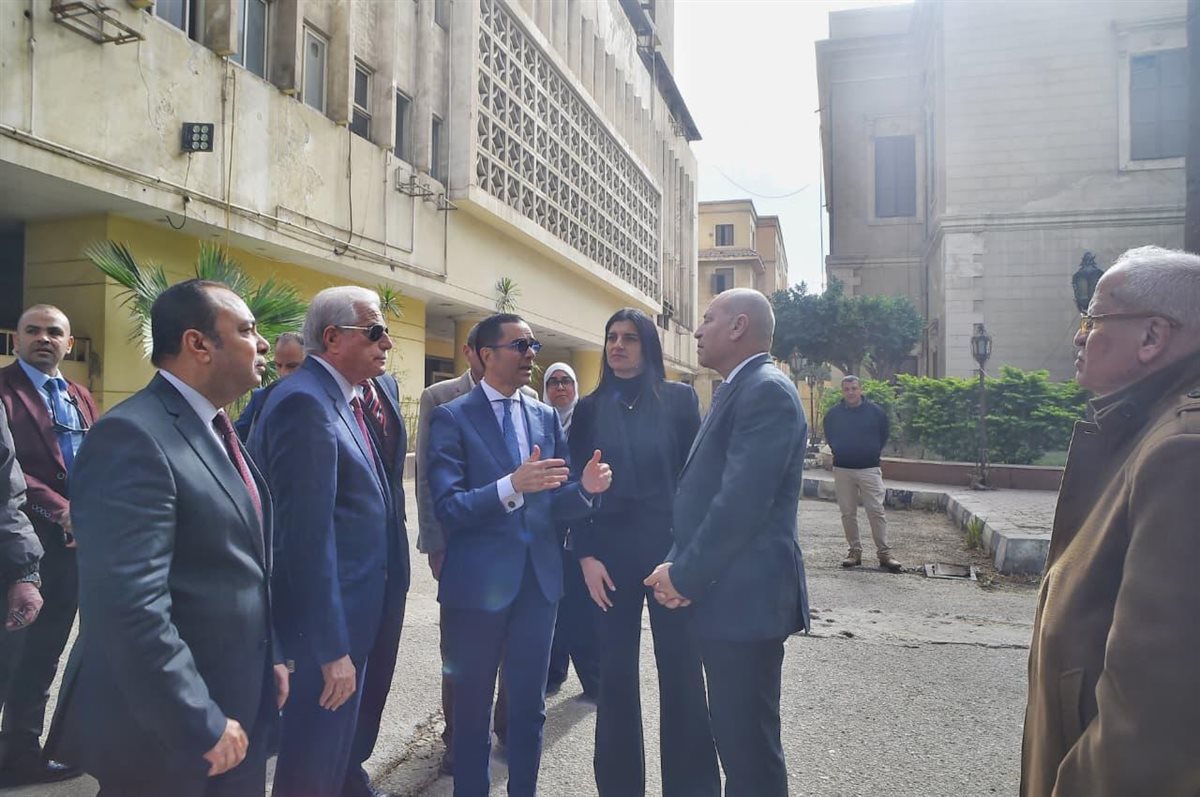 حسن الخطيب وزير الاستثمار