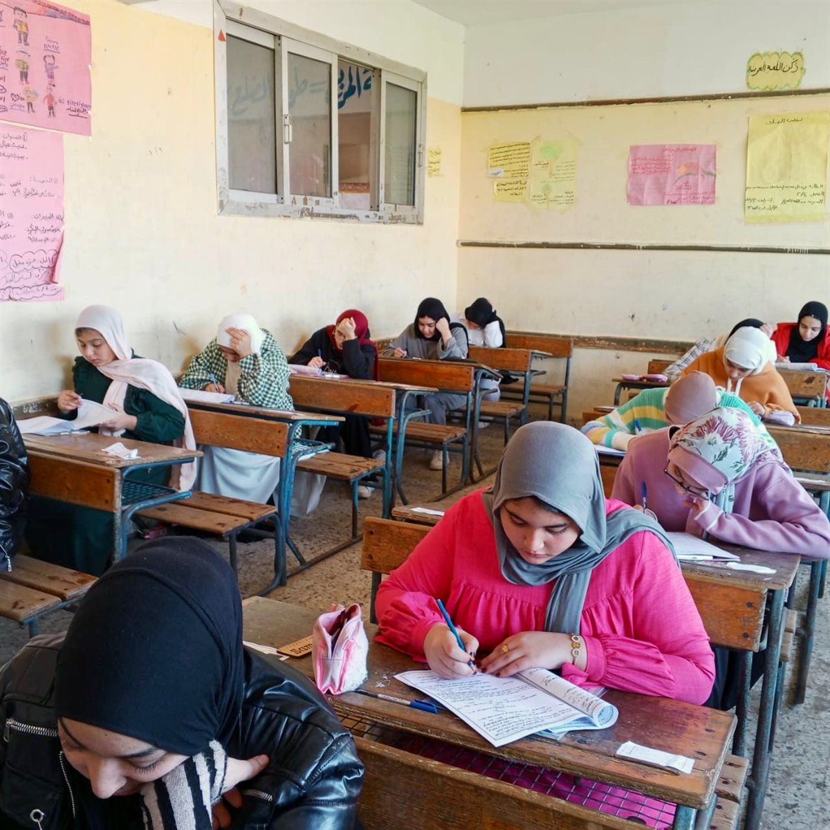 انتظام امتحانات الشهادة الإعدادية بالمحافظات