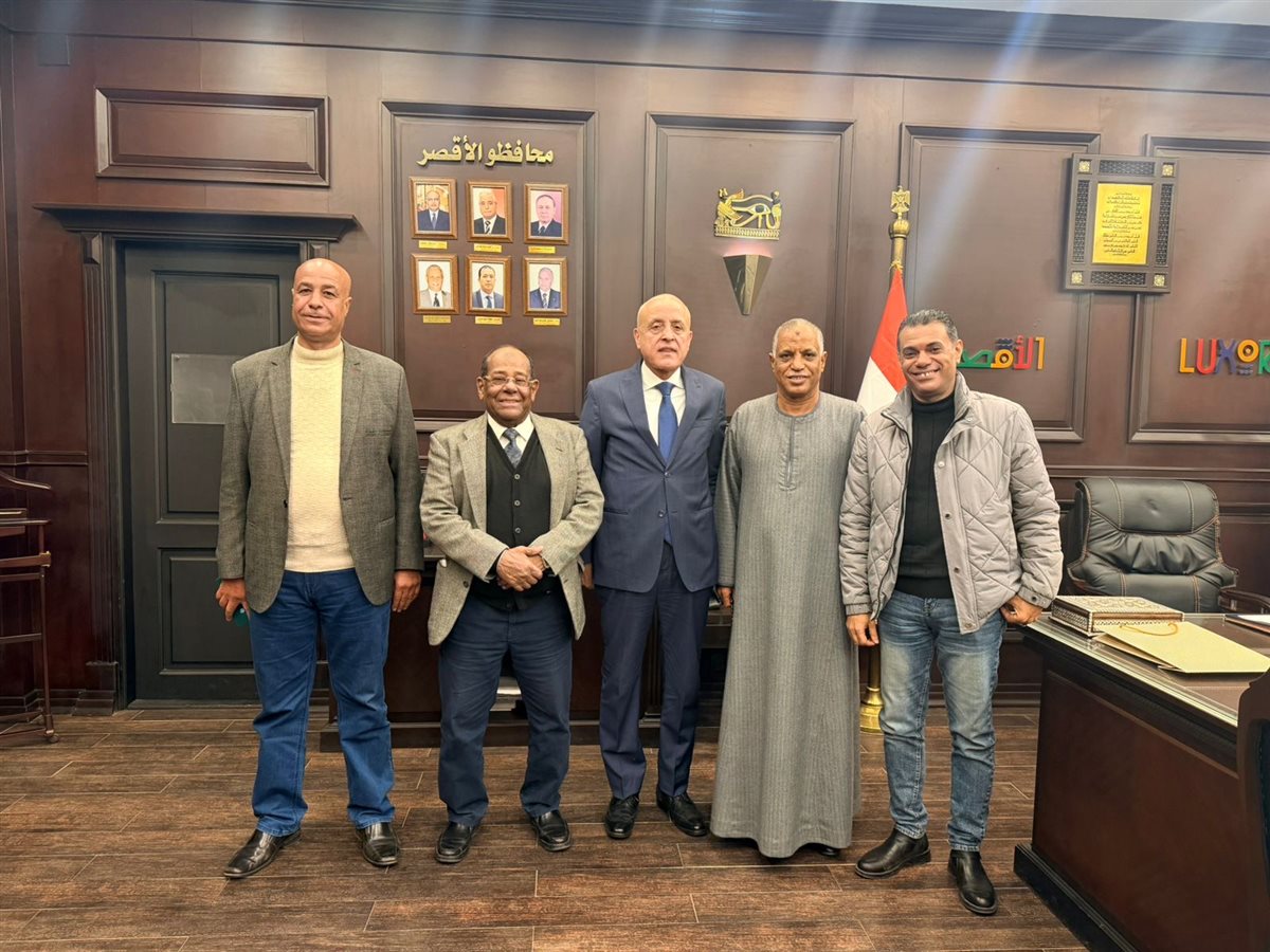 محافظ الأقصر يستقبل &nbsp;وفد السادة الحجاجية