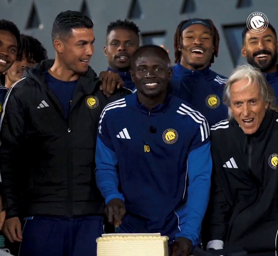 كريستيانو رونالدو وفريق النصر يحتفلون بعودة ساديو ماني قائد منتخب السنغال بطل أمم إفريقيا