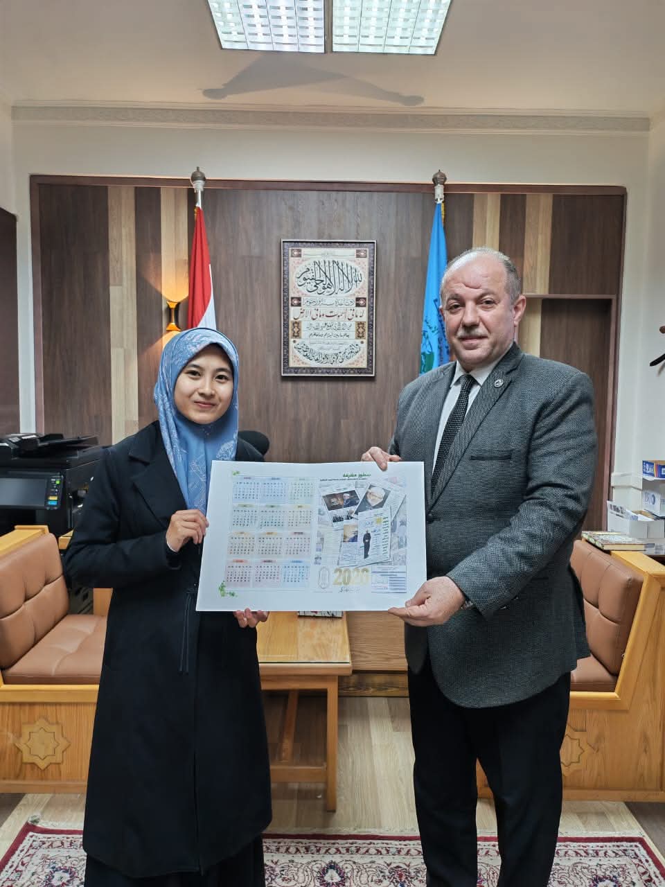رئيس قطاع مدن البعوث الإسلامية يستقبل الطالبة الإندونيسية ييلي بوترياني صاحبة كلمة الشكر للأزهر الشريف