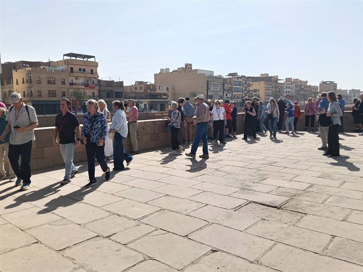 توافد السائحين على مكتبة مصر العامة&nbsp;