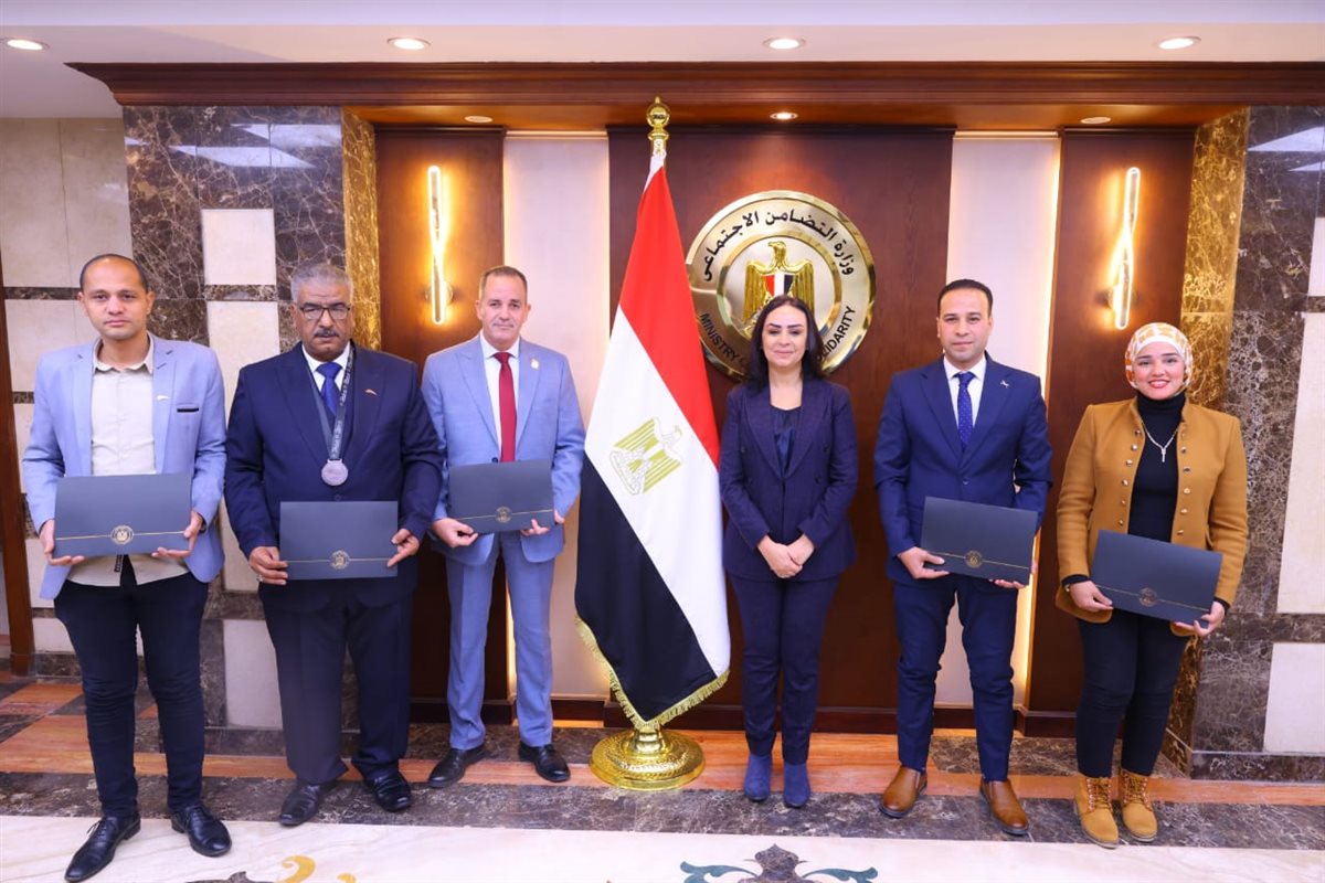 وزيرة التضامن تكرم الفائزين بجوائز مصر للتميز الحكومي