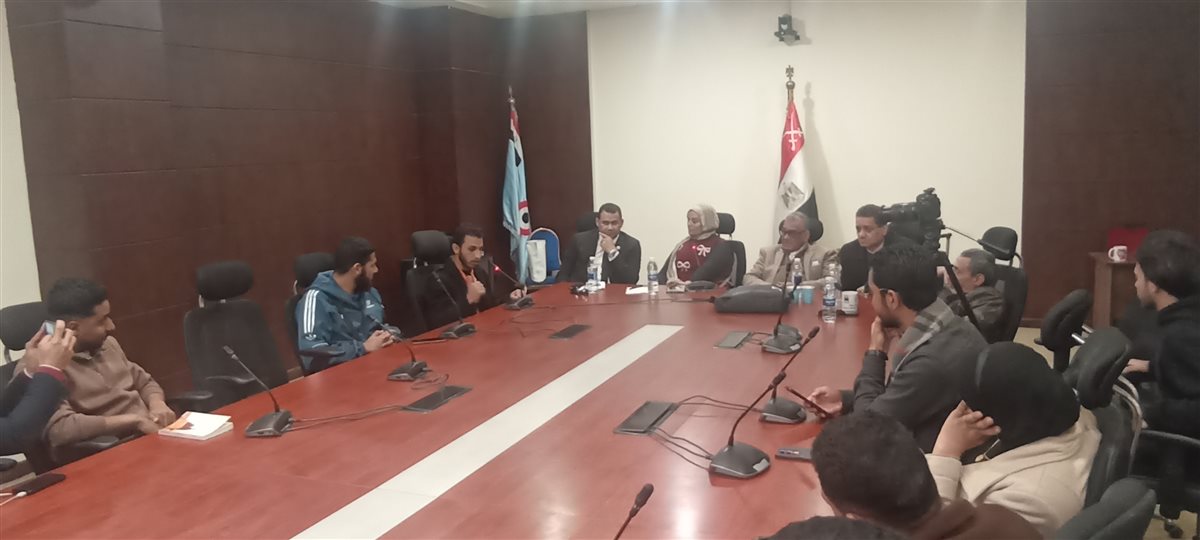 الندوة