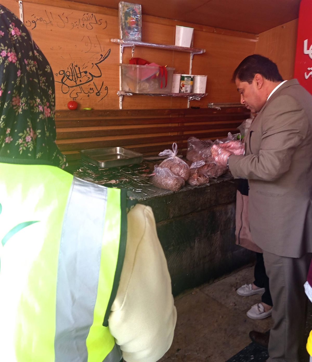 ضبط لحوم فاسدة بمطعمين في الأقصر&nbsp;