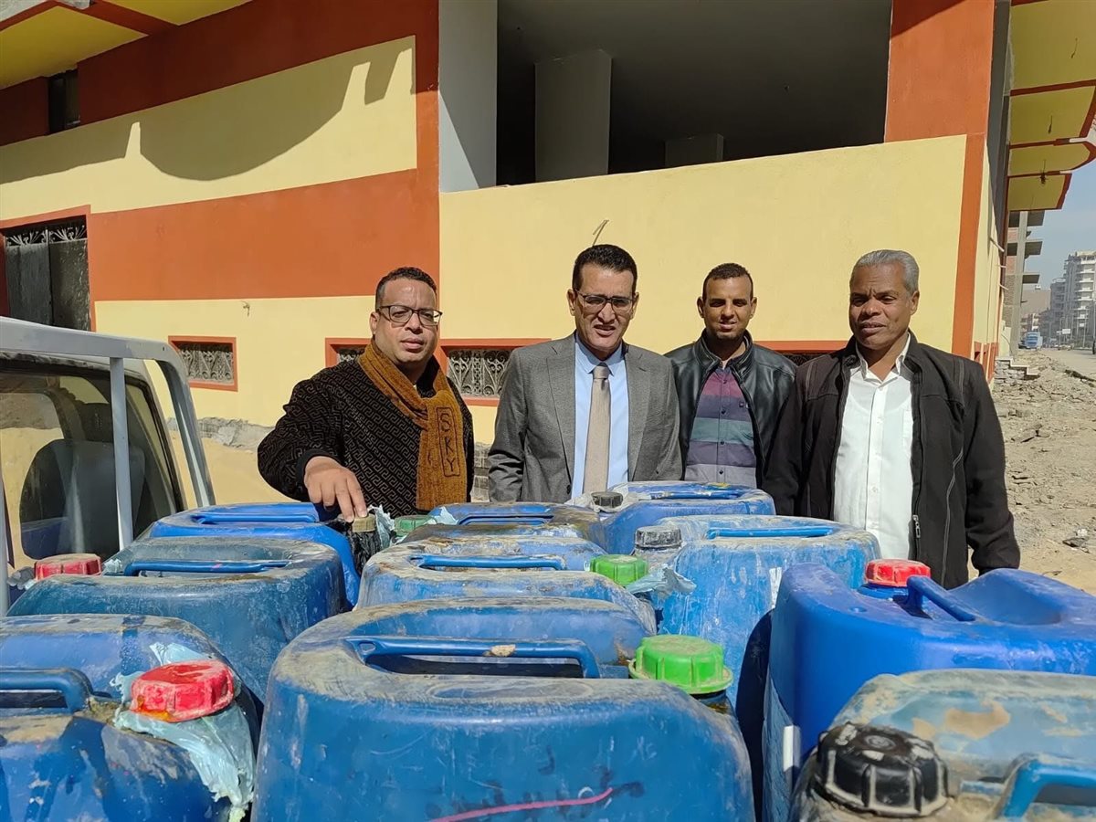 ضبط طن مواد كيماوية مجهولة المصدر بالأقصر&nbsp;