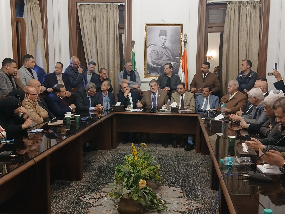 الدكتور السيد البدوي في مقر الهيئة العليا للحزب&nbsp;