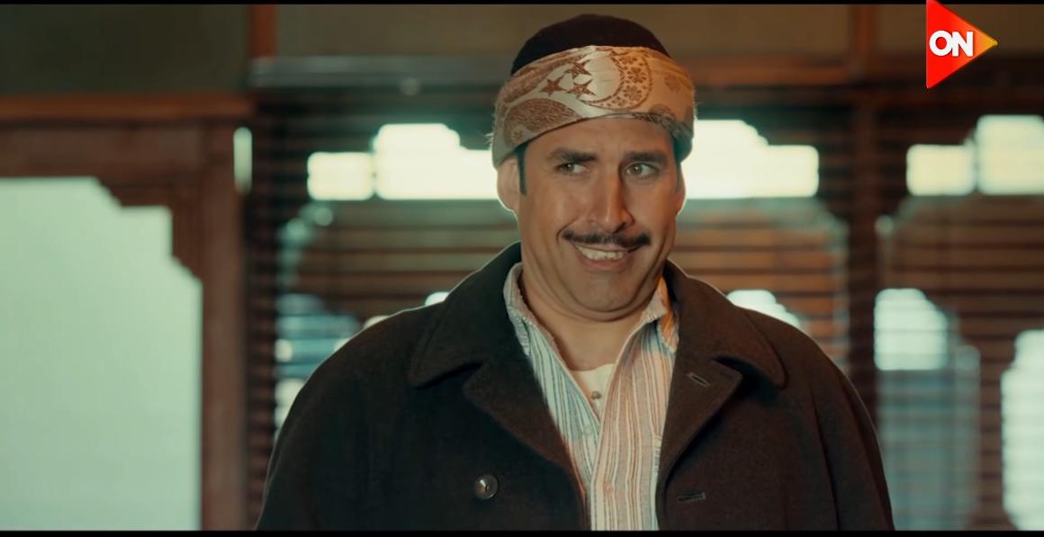 شبيه أحمد أمين في النص
