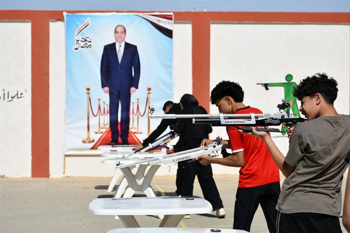 جانب من جولة وزير الشباب والرياضة بالوادى الجديد