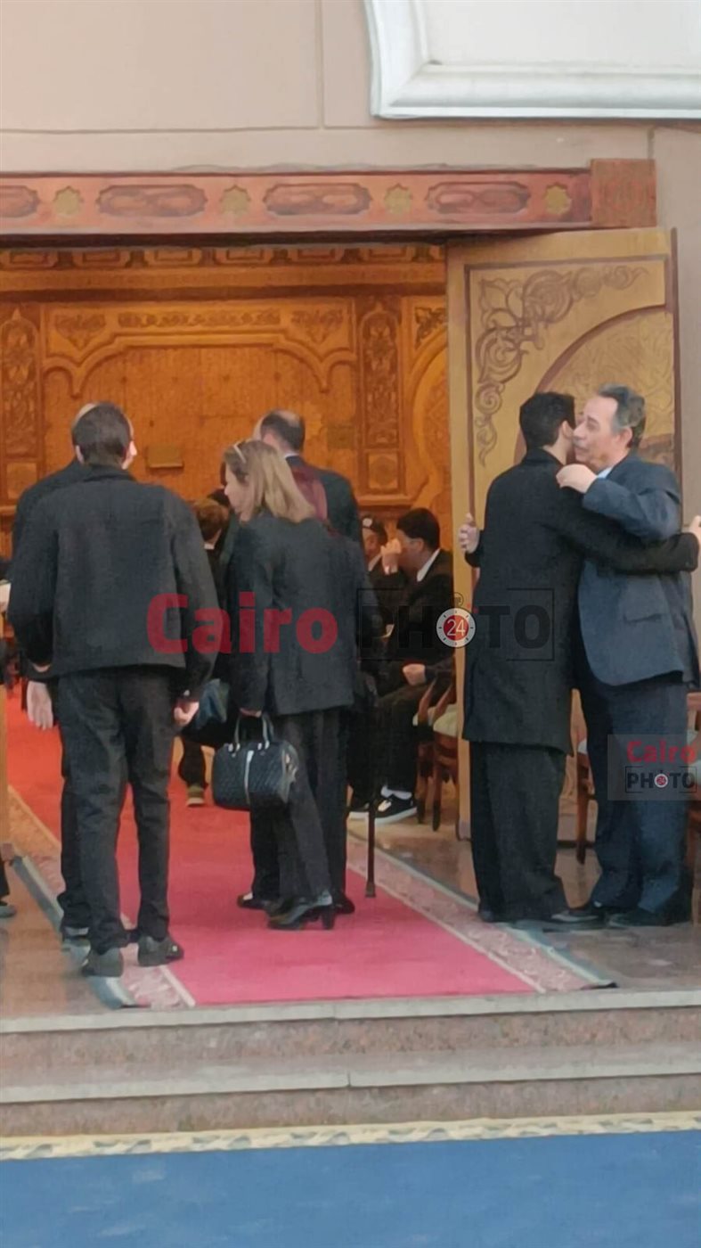عزاء والد علا رشدي