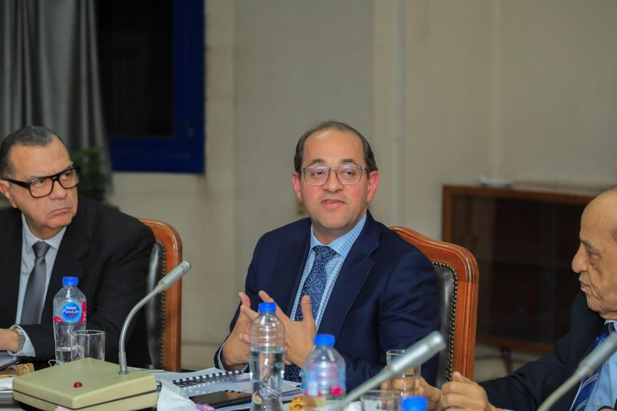 وزير المالية في حوار مفتوح مع شعبة مزاولي المهن الحرة للمحاسبة والمراجعة بنقابة التجاريين