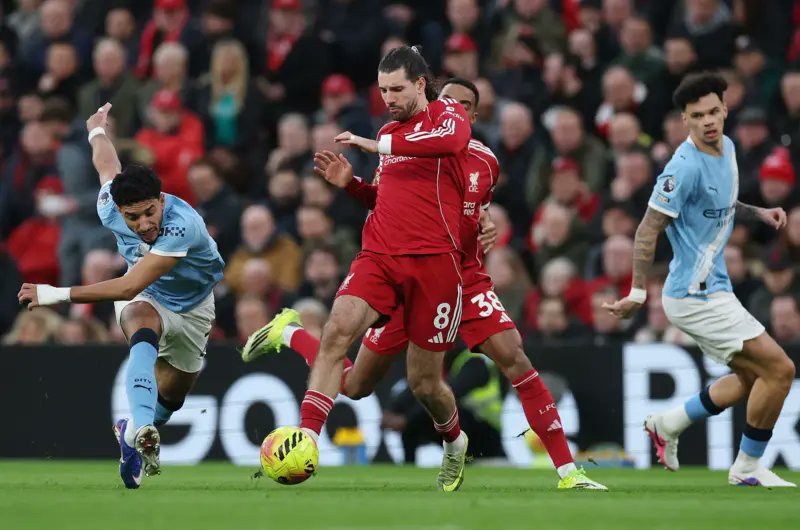 مباراة ليفربول ومانشستر سيتي في الدوري الإنجليزي الممتاز