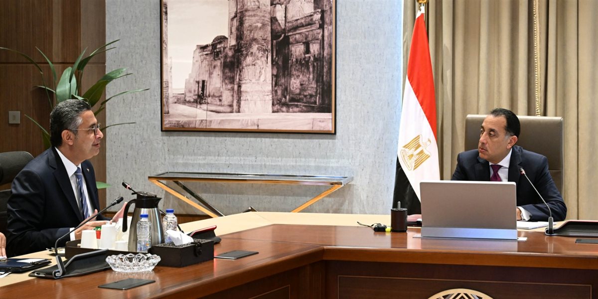 اجتماع رئيس الوزراء مع وزير التموين&nbsp;
