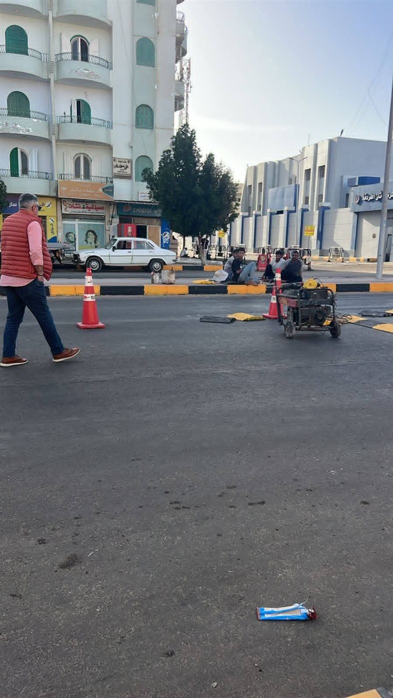 مطبات صناعية بالشوارع الحيوية بالغردقة 