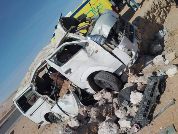 &nbsp;انقلاب ميكروباص على الطريق الصحراوي الشرقي بأسيوط