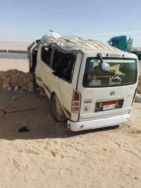 &nbsp;انقلاب ميكروباص على الطريق الصحراوي الشرقي بأسيوط