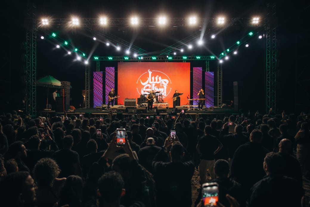 مسار إجباري يفتتحون مهرجان عيد الحب في نويبع بحضور جماهيري من مختلف الجنسيات