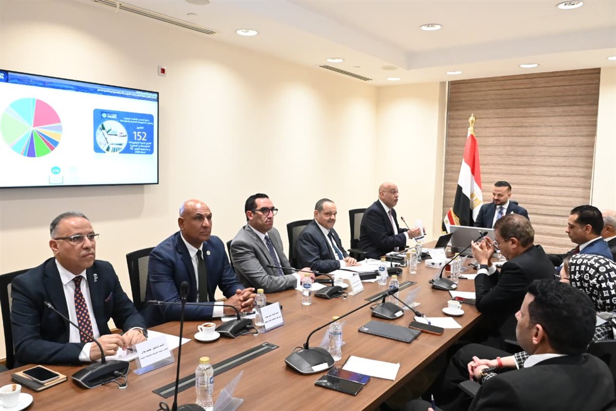 برئاسة النائب محمد الجارحي..لجنة المشروعات المتوسطة بمجلس النواب تناقش خطة عمل جهاز تنمية المشروعات في إطار دورها الرقابي