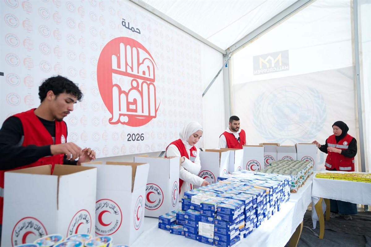 &nbsp;المطبخ الإنساني الرمضاني للهلال الأحمر يقدم مليون وجبة للأشقاء الفلسطينيين في غزة
