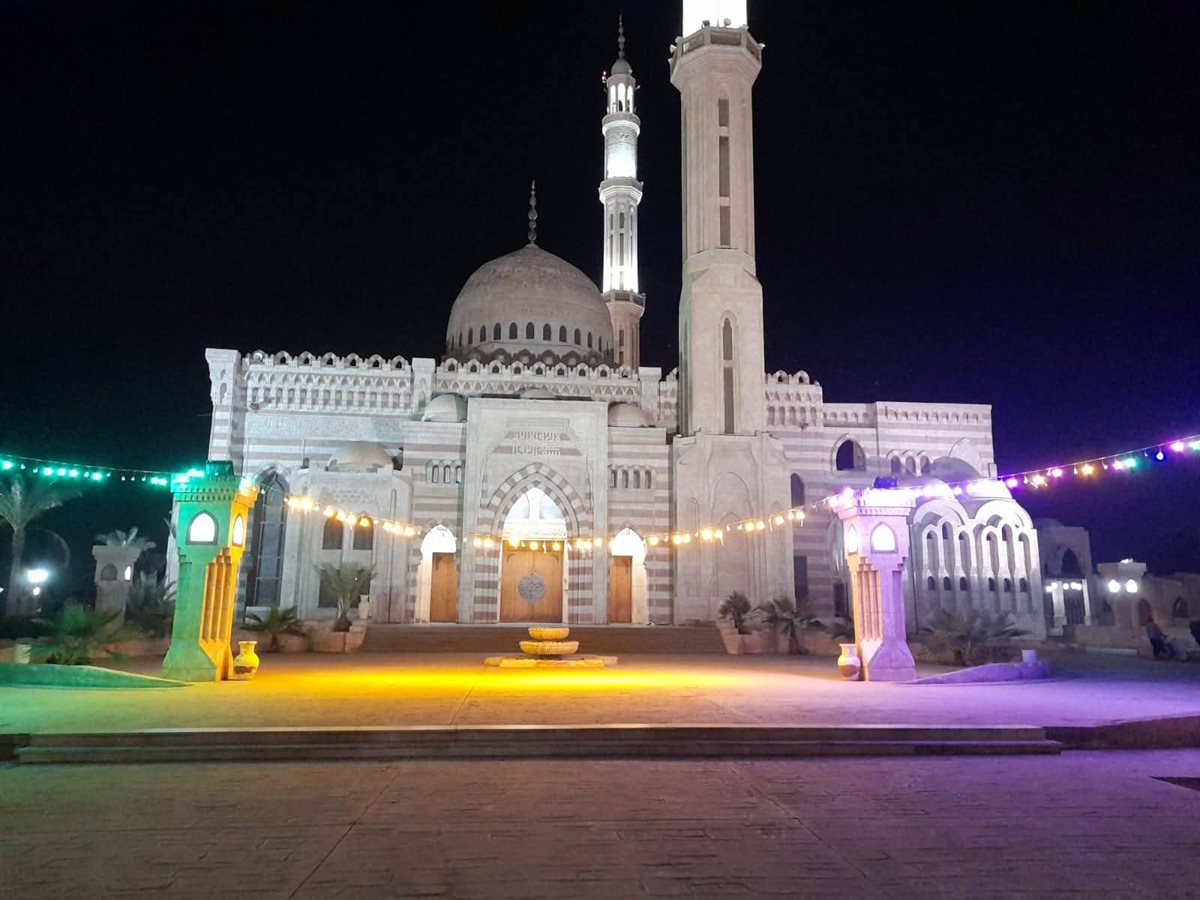 مساجد جنوب سيناء تتزين ابتهاجًا بقدوم شهر رمضان