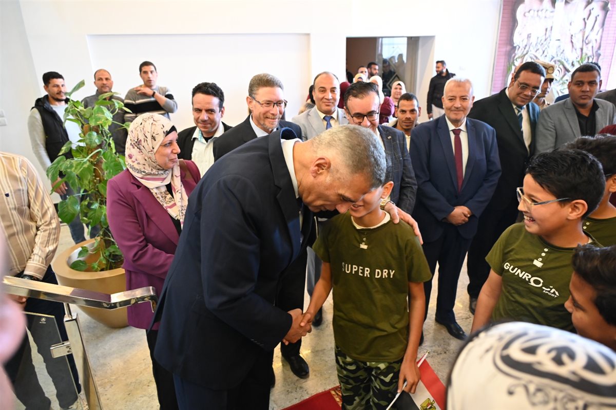 اللواء إسماعيل كمال محافظ جنوب سيناء 