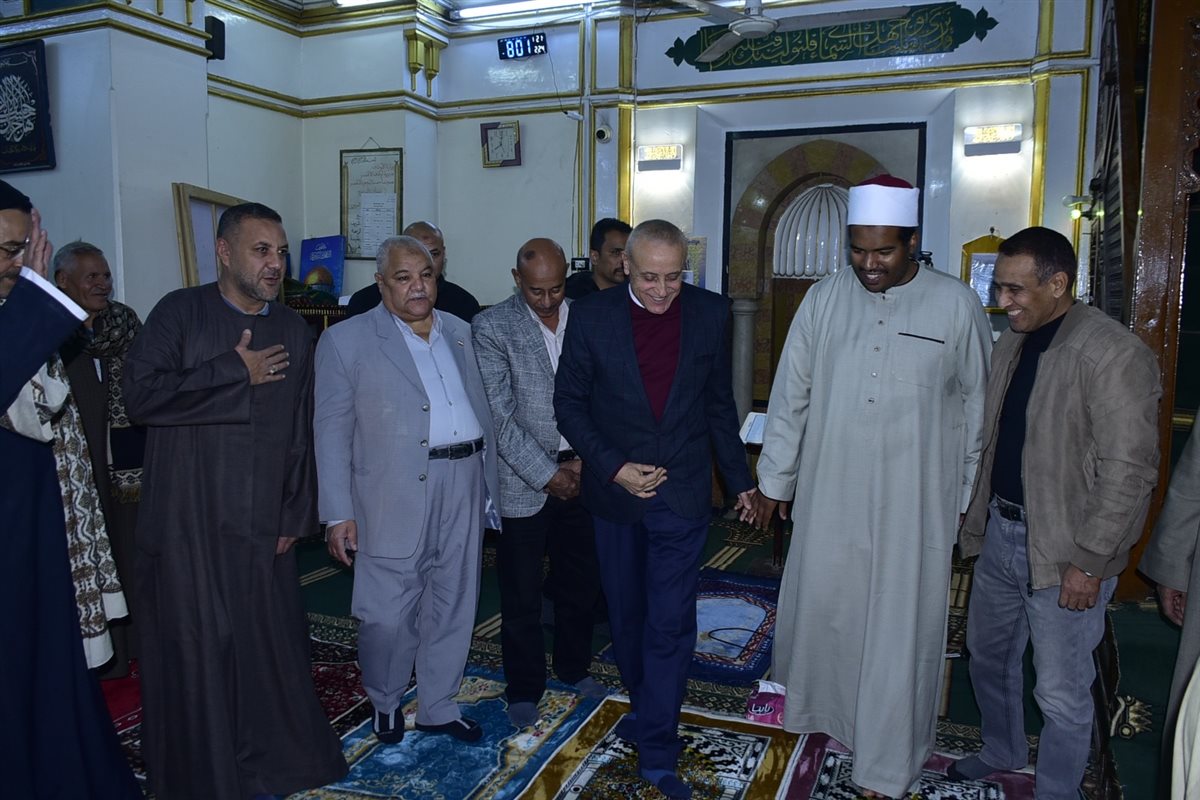 محافظ الأقصر بمسجد أحمد النجم&nbsp;