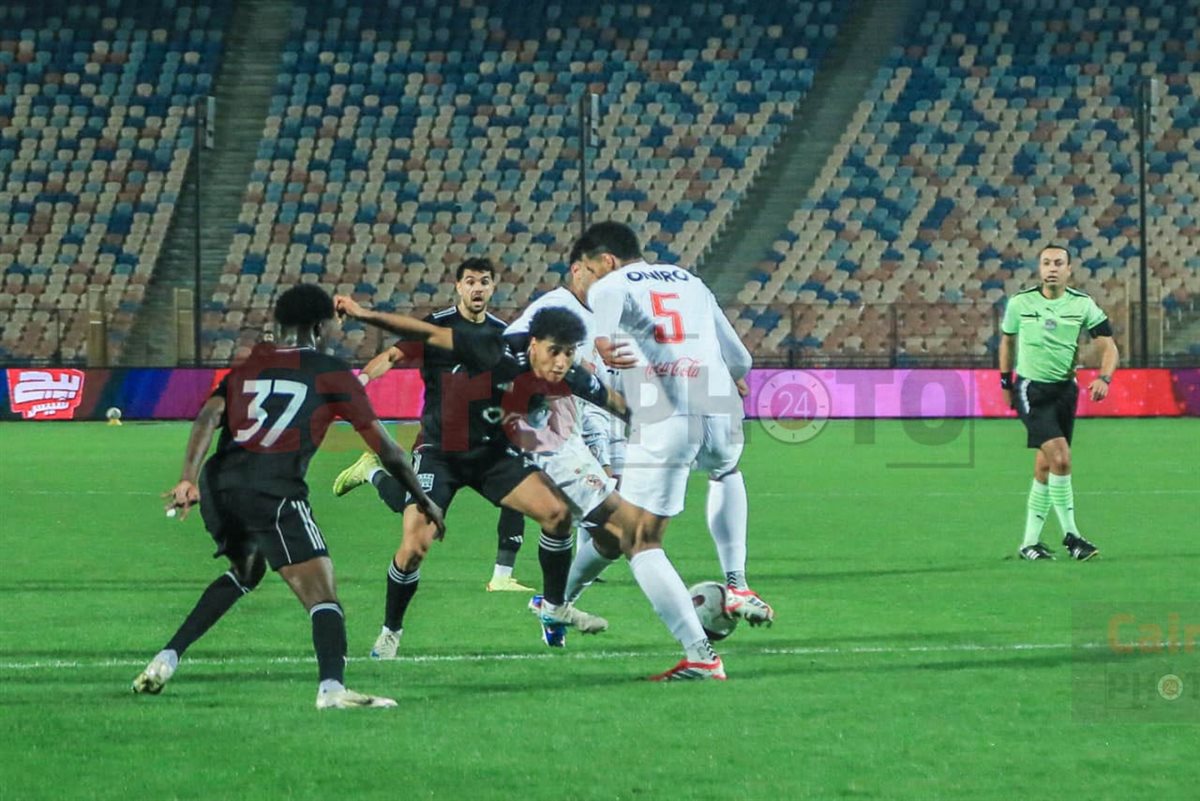 <strong>مباراة الزمالك وزد</strong>