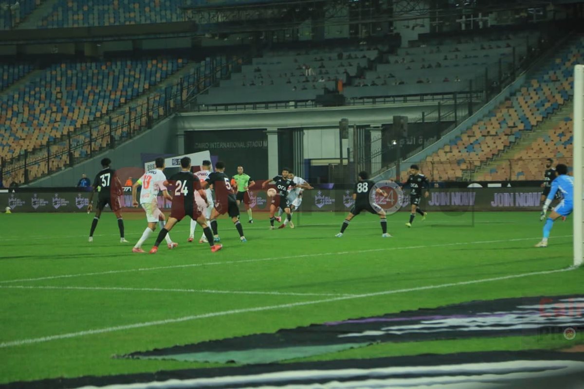 احتفال أحمد ربيع لاعب الزمالك بالهدف الثاني في شباك زد